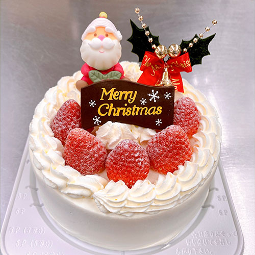 冨永松栄堂パティスリー　クリスマスケーキ　サンタの国（生クリーム）